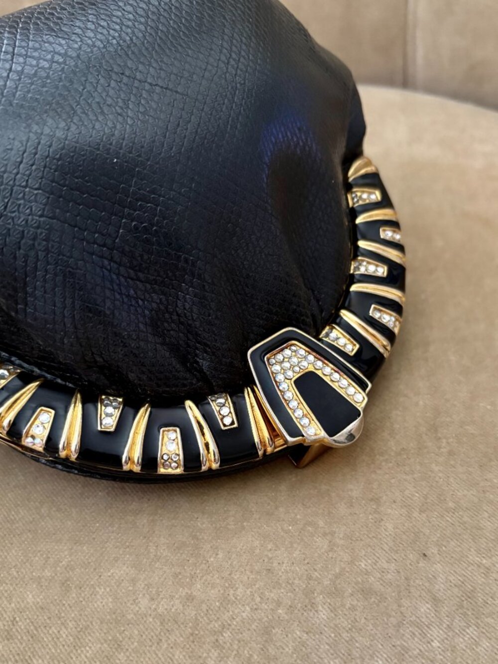 VTG Auth FINESSE LA MODEL Black Karung Lizard Swarovski Crystal  Minaudiere Bag